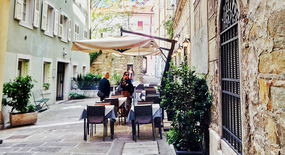 Ad alta voce 2016 – Città Vecchia di Trieste by Federica Raffo Ad alta voce 2016 - Città Vecchia di Trieste by Federica Raffo